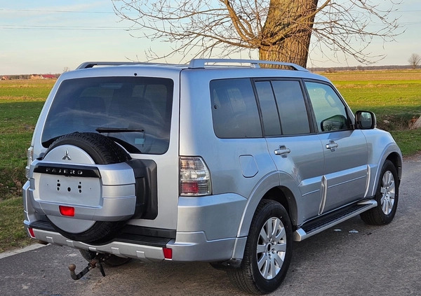 Mitsubishi Pajero cena 44900 przebieg: 289286, rok produkcji 2010 z Maszewo małe 352